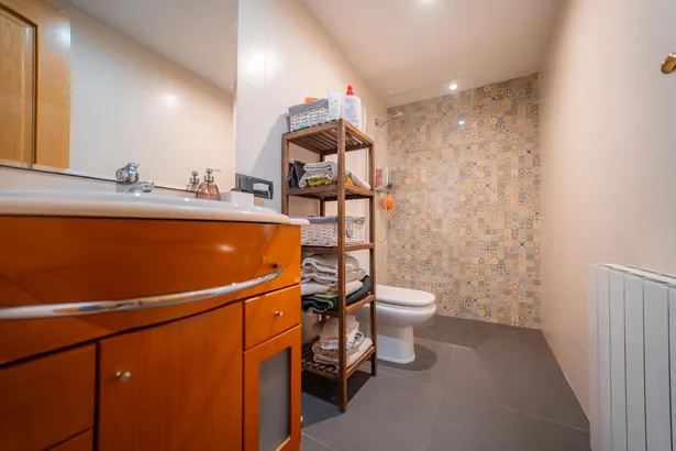 Triplex in the centre of Mataró – Space, light and urban living