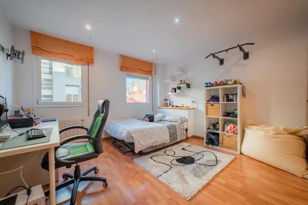 Triplex in the centre of Mataró – Space, light and urban living