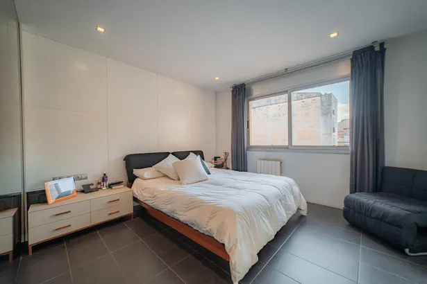 Triplex in the centre of Mataró – Space, light and urban living