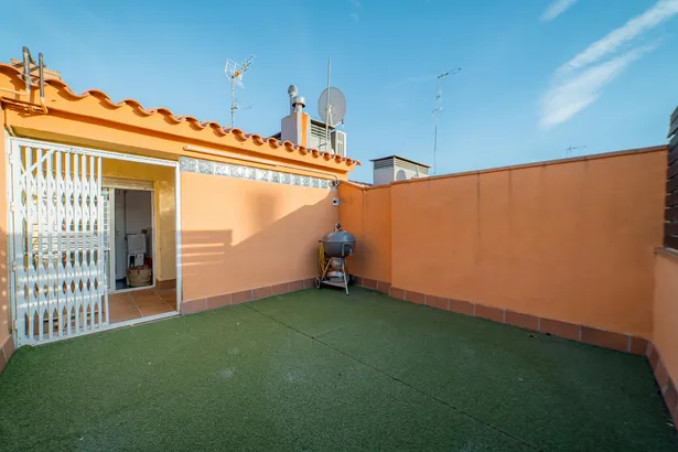 Triplex in the centre of Mataró – Space, light and urban living