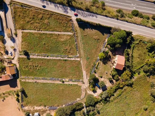 Masia amb vistes al mar i 14.000 m² de parcel·la