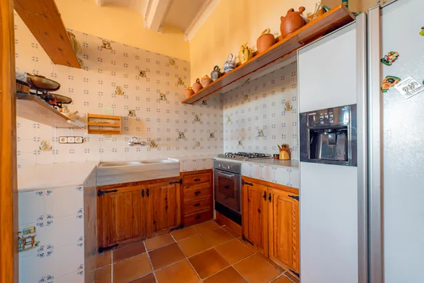 Masia amb vistes al mar i 14.000 m² de parcel·la
