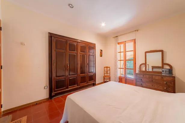 Masia amb vistes al mar i 14.000 m² de parcel·la