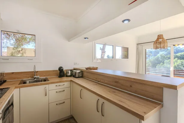 Apartament cantoner a 300 metres d’Aigua Xelida – Llum, calma i vida mediterrània