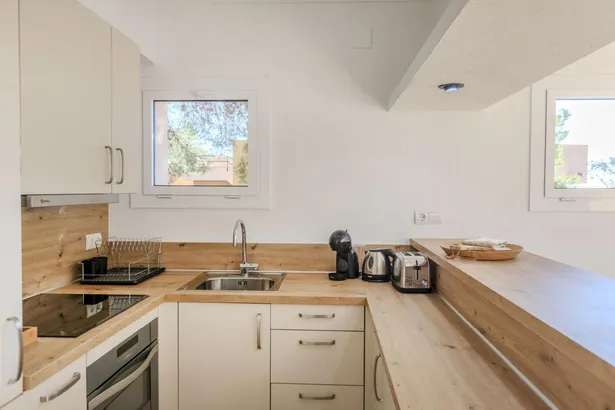 Apartament cantoner a 300 metres d’Aigua Xelida – Llum, calma i vida mediterrània