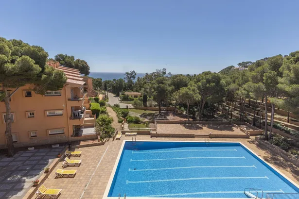 Apartament cantoner a 300 metres d’Aigua Xelida – Llum, calma i vida mediterrània