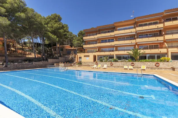 Apartament cantoner a 300 metres d’Aigua Xelida – Llum, calma i vida mediterrània