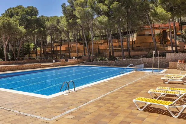 Apartament cantoner a 300 metres d’Aigua Xelida – Llum, calma i vida mediterrània