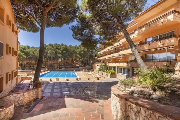 Apartament cantoner a 300 metres d’Aigua Xelida – Llum, calma i vida mediterrània