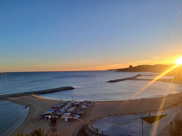 Pis en primera línia de mar a Sant Antoni de Calonge – Llum, mar i una llar feta a mida