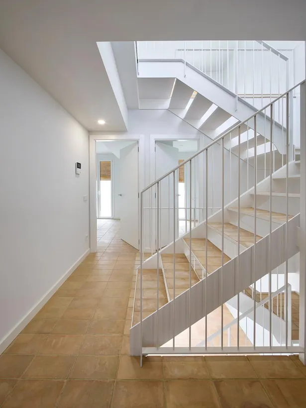 Casa de poble totalment renovada a tocar del mar