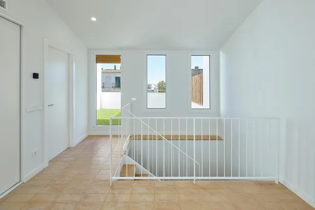 Casa d´obra nova, a 300 m de la platja, al nucli antic de l´Escala