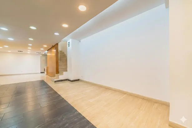 Local comercial en zona Pau Casals
