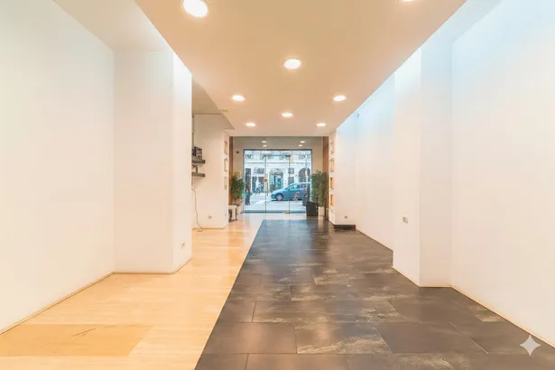 Local comercial en zona Pau Casals