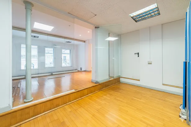 Local comercial en zona Pau Casals