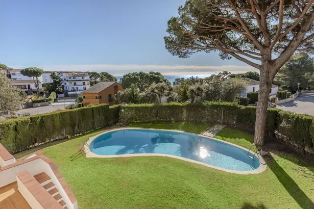 Formentera: tranquil·litat, mar i piscina a Calella