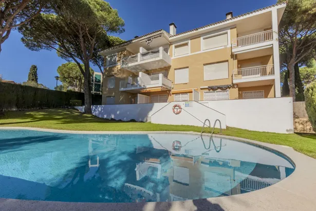 Formentera: tranquil·litat, mar i piscina a Calella