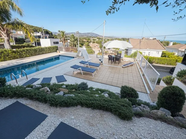 Llum, mar i tranquil·litat a Sant Pol de Mar