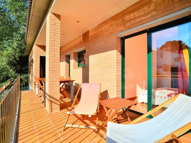 Casa amb llicència turística i piscina privada a 600 m de la platja de Sa Riera
