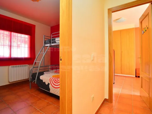 Casa amb llicència turística i piscina privada a 600 m de la platja de Sa Riera