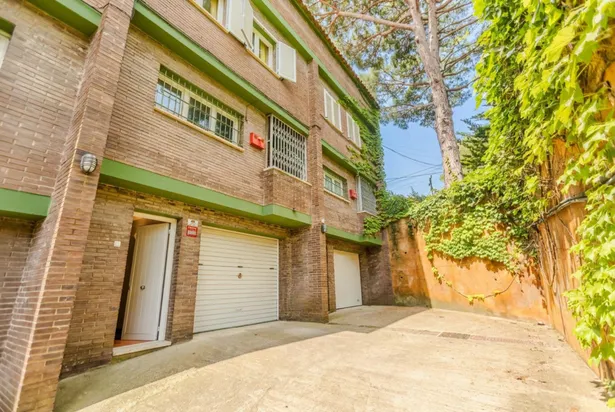Casa  adossada a Llafranc a tan sols 500 metres de la platja