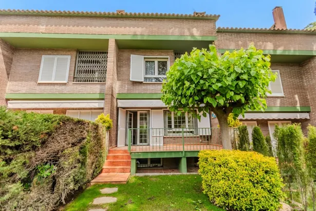 Casa  adossada a Llafranc a tan sols 500 metres de la platja