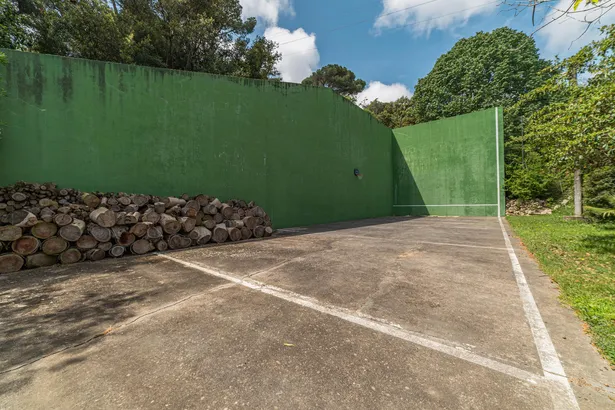 Finca única con más de 7.000 m² de privacidad a un paso de Barcelona