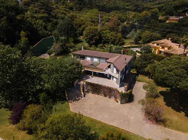Finca única con más de 7.000 m² de privacidad a un paso de Barcelona