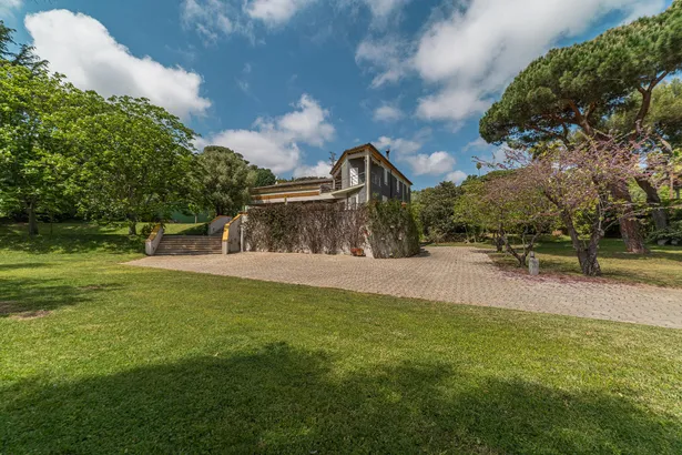 Finca única con más de 7.000 m² de privacidad a un paso de Barcelona