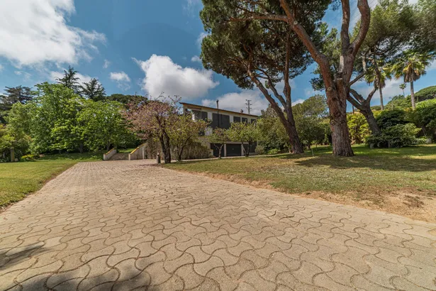 Finca única con más de 7.000 m² de privacidad a un paso de Barcelona