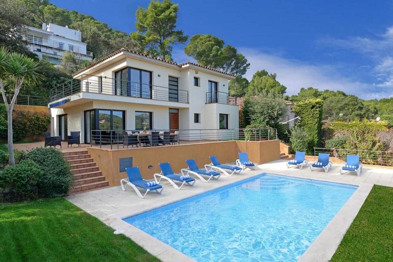 Xalet Independent en venda Tamariu, Girona. Ref: 2782. CORREDOR MATÓ