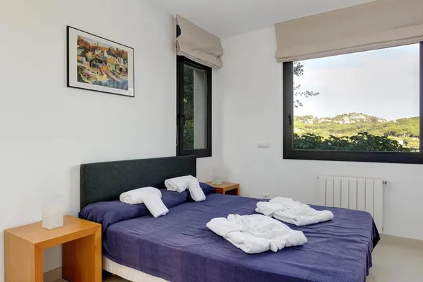Casa unifamiliar amb vistes al mar a un pas de la platja de Tamariu