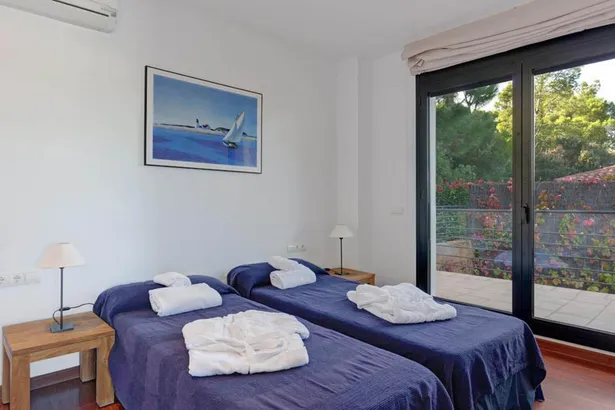 Casa unifamiliar amb vistes al mar a un pas de la platja de Tamariu