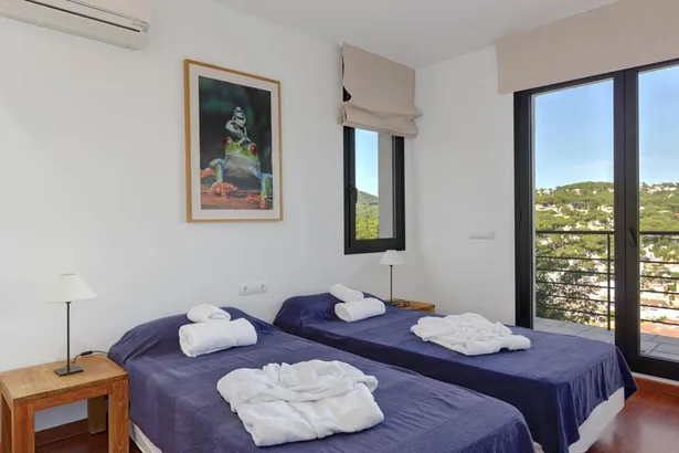 Casa unifamiliar amb vistes al mar a un pas de la platja de Tamariu