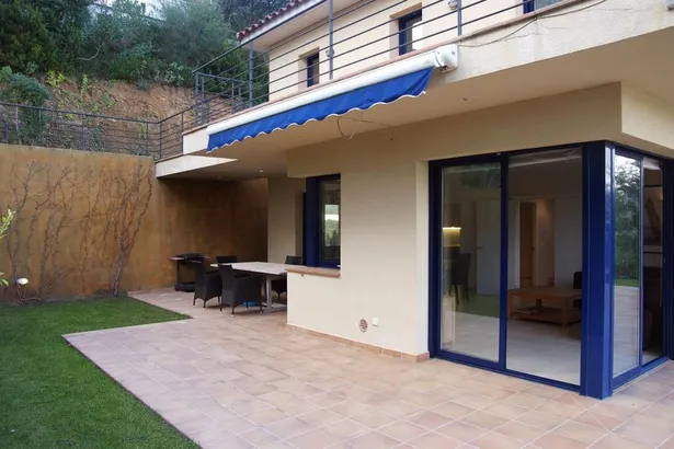 Casa unifamiliar amb vistes al mar a un pas de la platja de Tamariu
