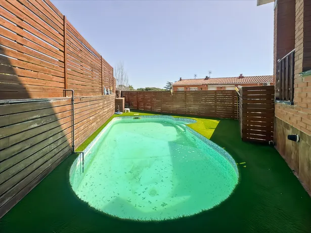 Exclusiva residència a Sant Vicenç de Montalt