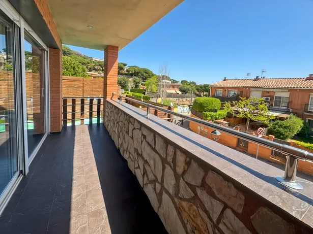 Exclusiva residència a Sant Vicenç de Montalt