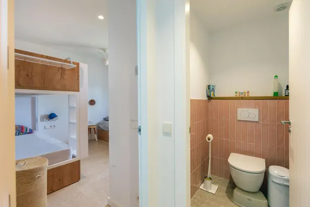 Exclusiva oportunitat a Tamariu — Apartament totalment reformat amb vistes al mar