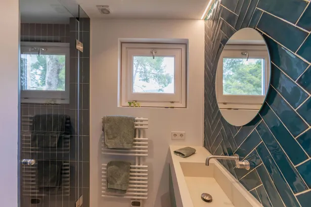 Exclusiva oportunitat a Tamariu — Apartament totalment reformat amb vistes al mar