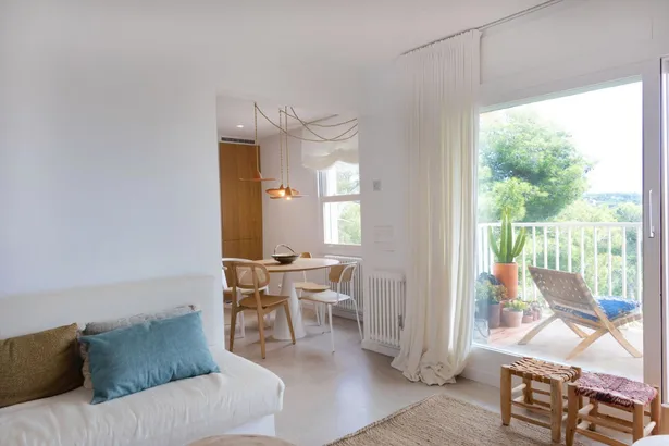 Exclusiva oportunitat a Tamariu — Apartament totalment reformat amb vistes al mar