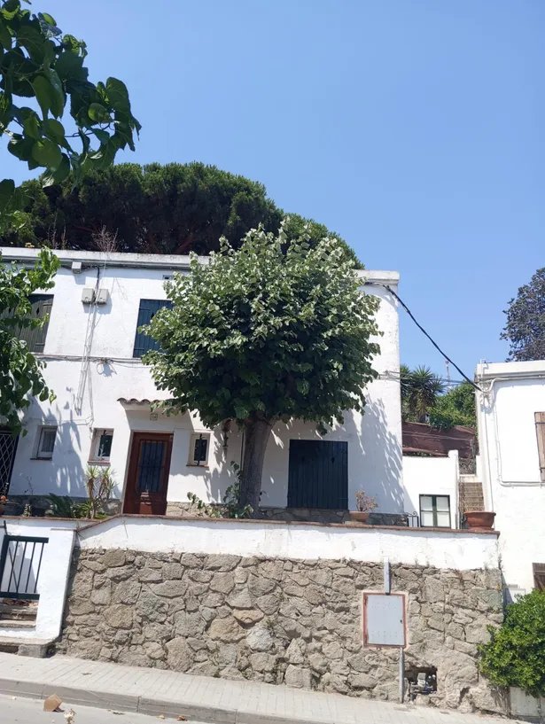 Encantadora casa de poble a Caldes d’Estrac