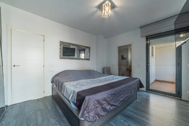 Exclusiva casa restaurada a 3 vientos