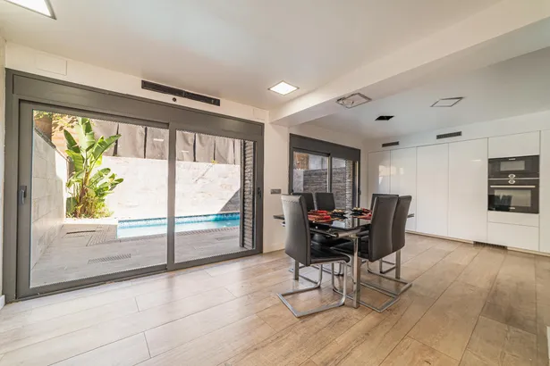 Exclusiva casa restaurada a 3 vientos