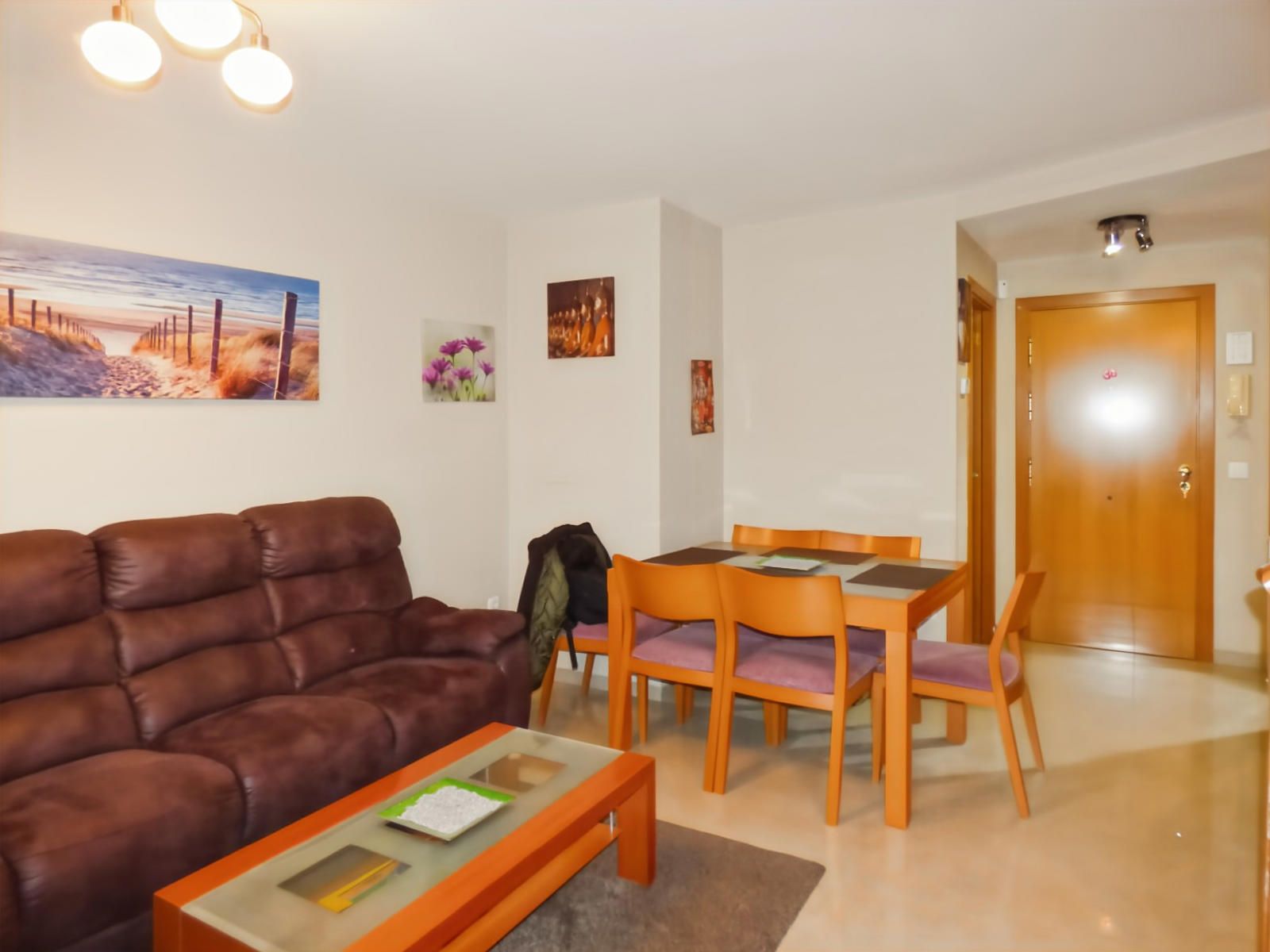 TRIPLEX EN VENTA EN CALELLA.