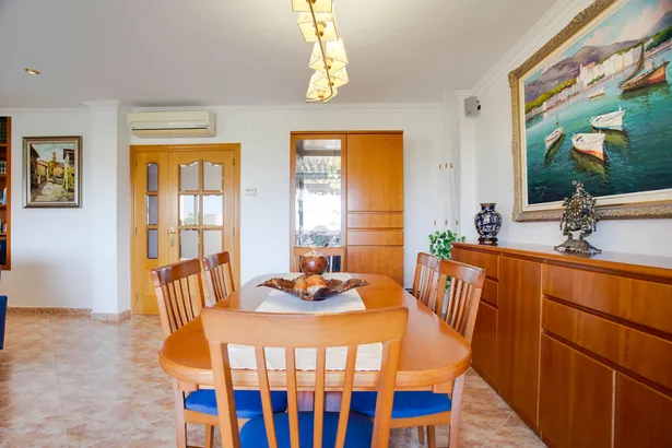 Espectacular casa semi-nova a Les Creus!!!