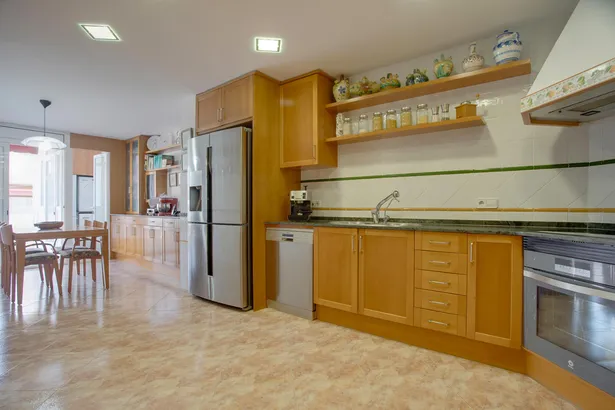 Espectacular casa semi-nova a Les Creus!!!
