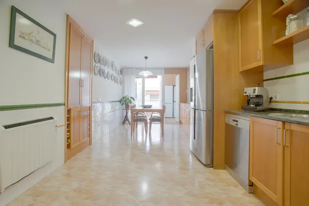 Espectacular casa semi-nova a Les Creus!!!