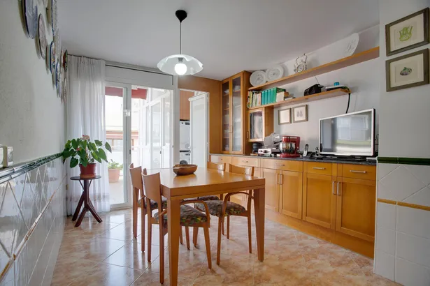 Espectacular casa semi-nova a Les Creus!!!