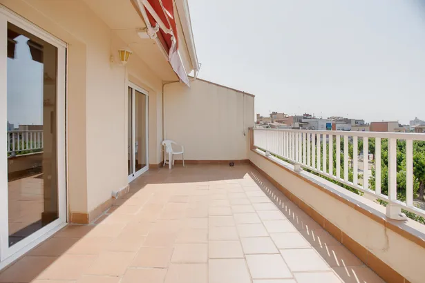 Espectacular casa semi-nova a Les Creus!!!