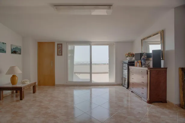 Espectacular casa semi-nova a Les Creus!!!